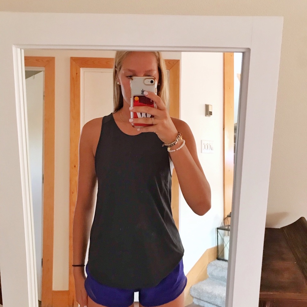 Lululemon tank top
